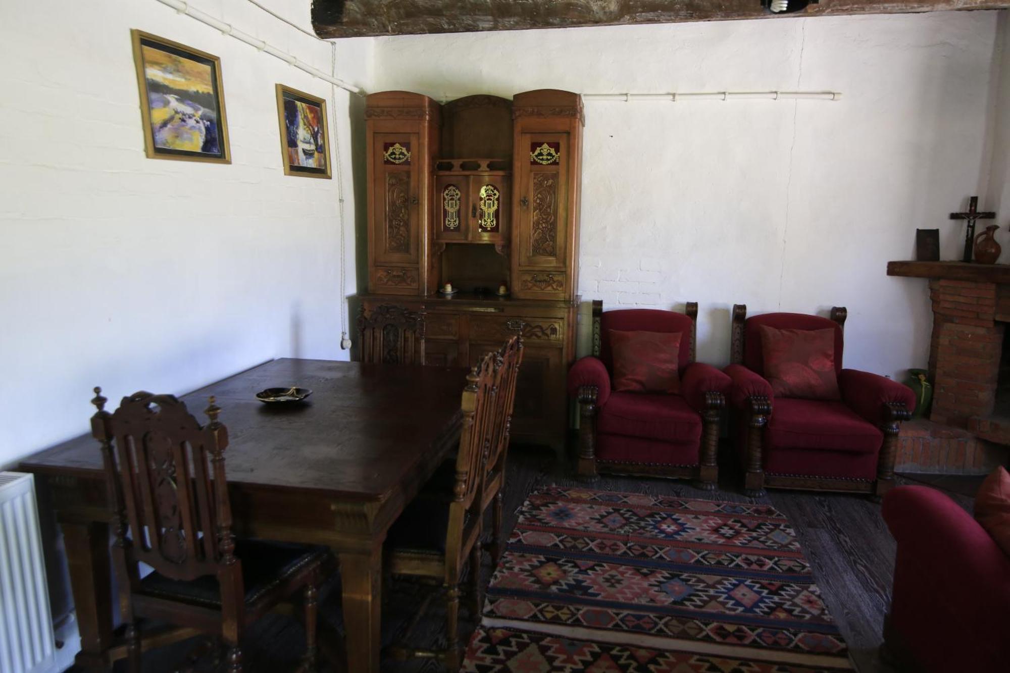 Chateau Bruale Tkhilistskaro Bagian luar foto