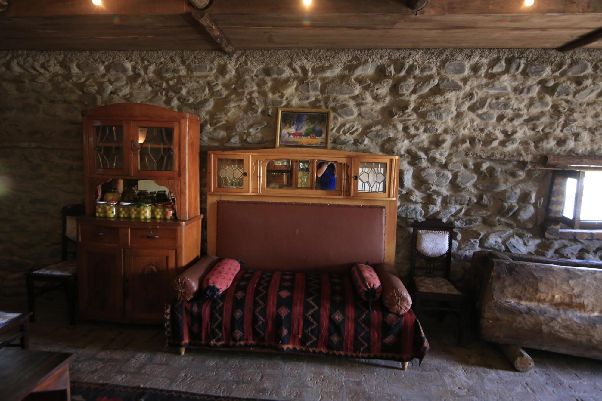 Chateau Bruale Tkhilistskaro Bagian luar foto