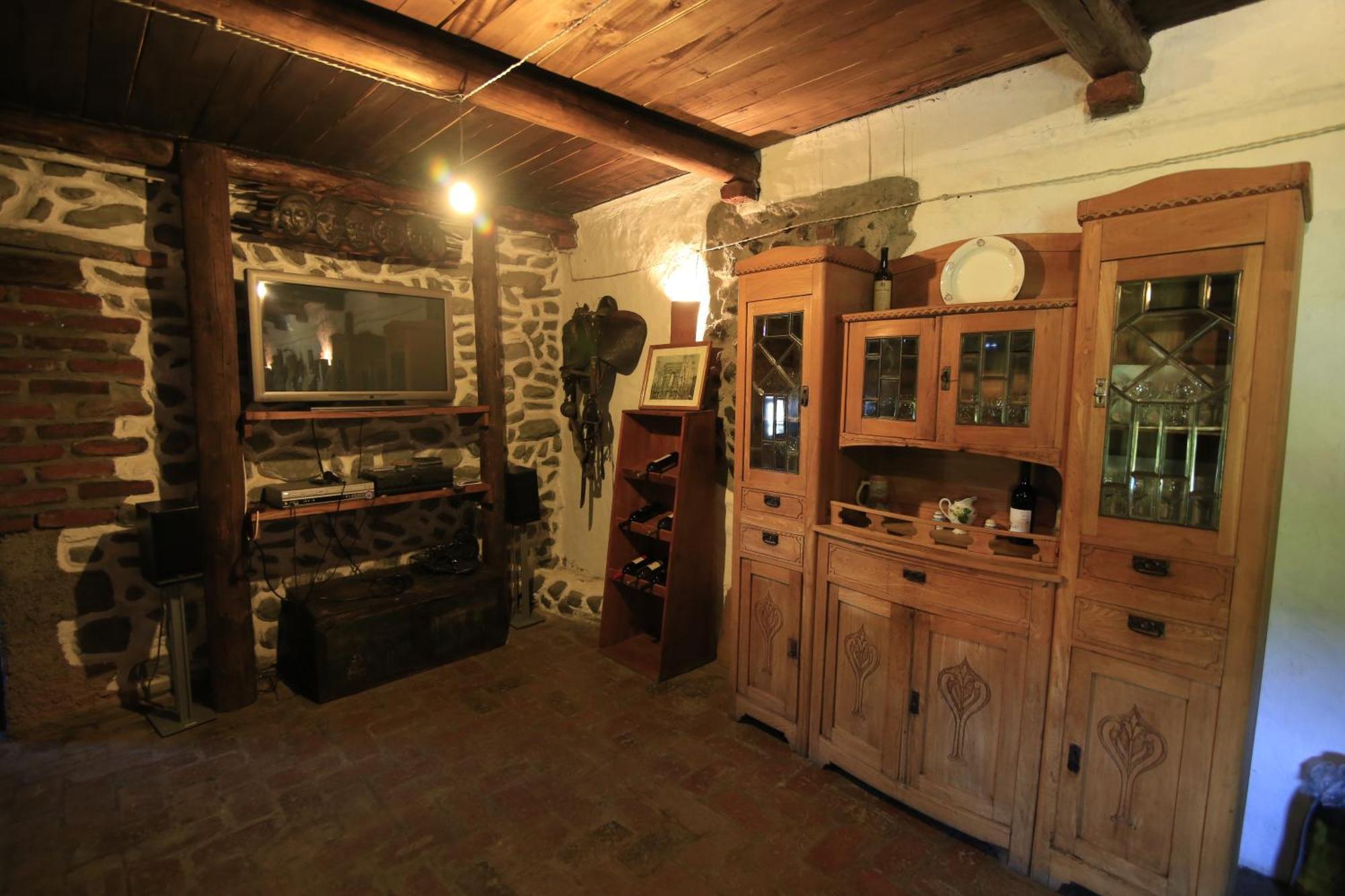 Chateau Bruale Tkhilistskaro Bagian luar foto