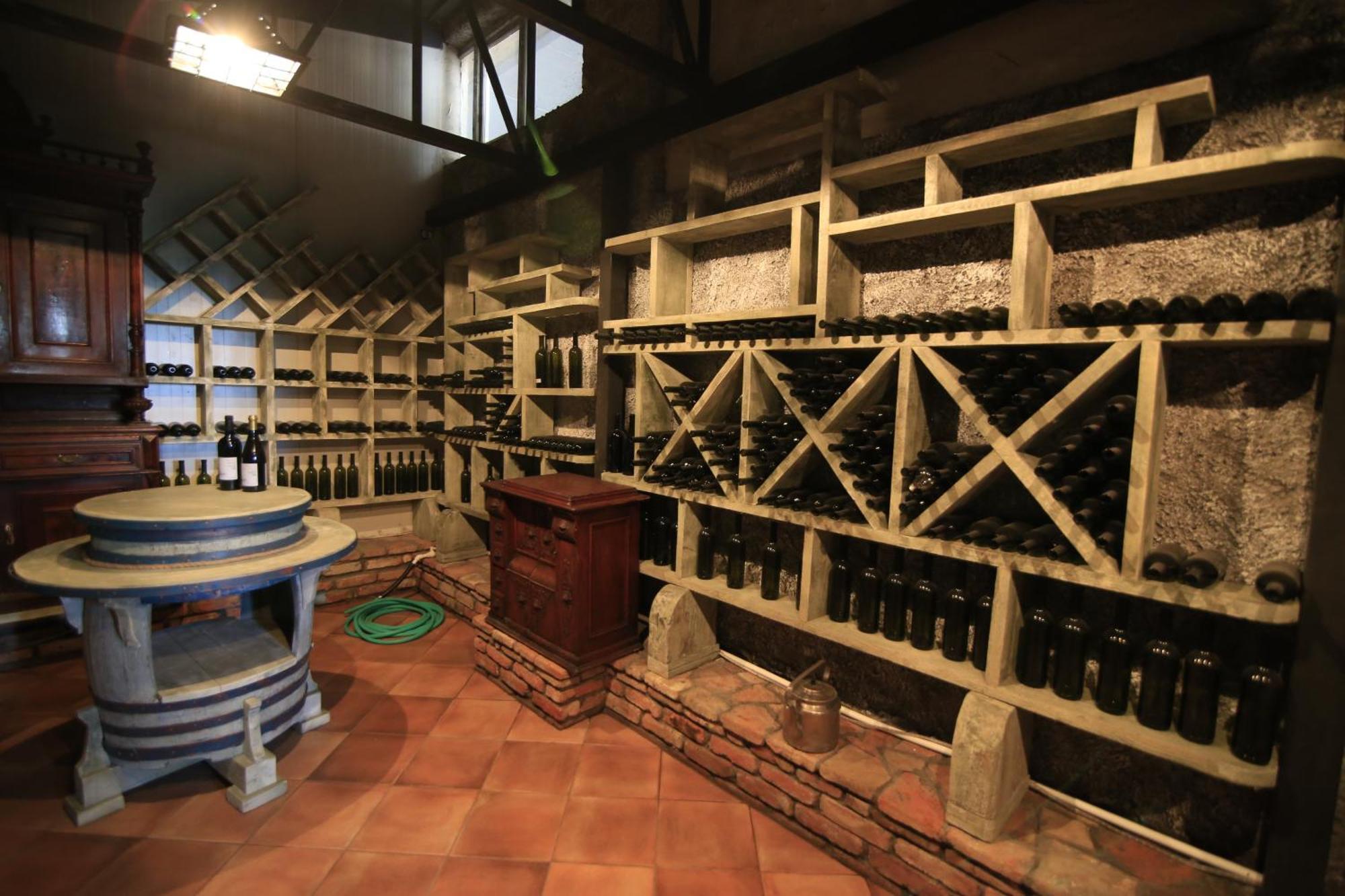 Chateau Bruale Tkhilistskaro Bagian luar foto