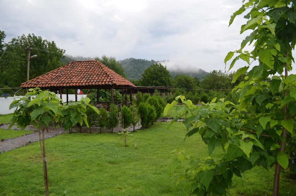Chateau Bruale Tkhilistskaro Bagian luar foto