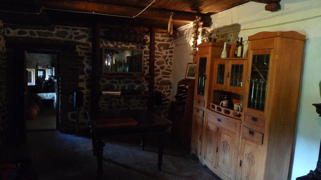 Chateau Bruale Tkhilistskaro Bagian luar foto