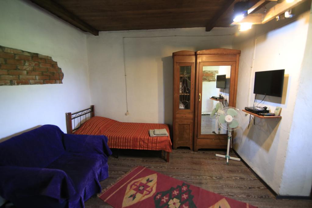 Chateau Bruale Tkhilistskaro Bagian luar foto